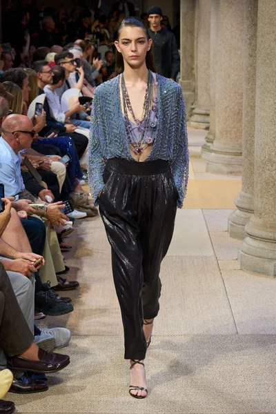 Look 33